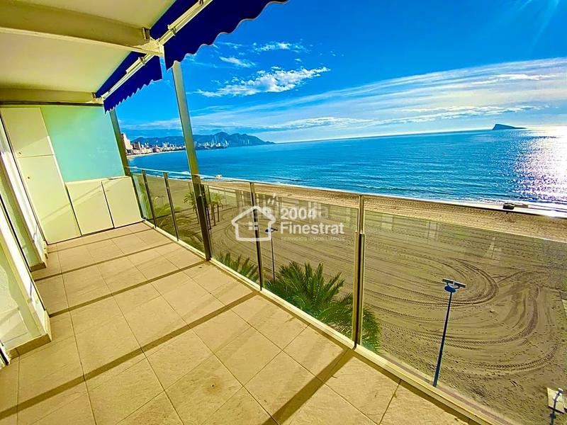 Foto 89e69726-9ddb-4e34-9098-aa687766856a. Alquiler apartamento primera linea en la playa de poniente en Benidorm