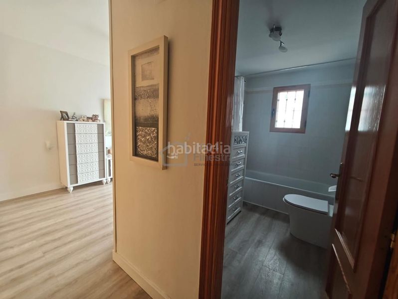 Foto d91b11bf-091a-4b18-b97f-abdcff50cee0. Casa amb aparcament a La Nucia Pueblo Nucia (la)