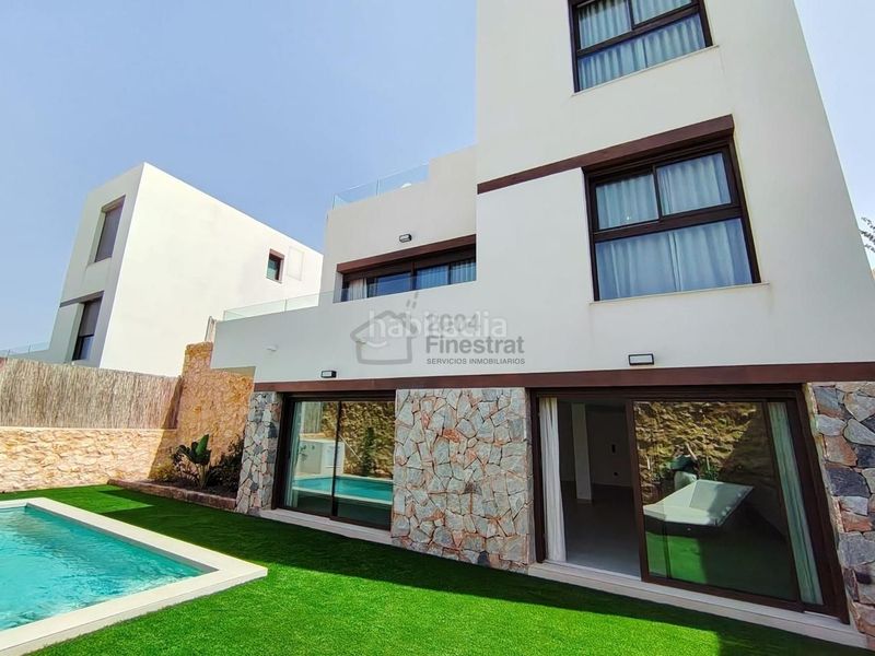 Foto 6c16b65d-b903-4860-99fd-41891539e111. Casa a balcón de Finestrat-terra marina Finestrat
