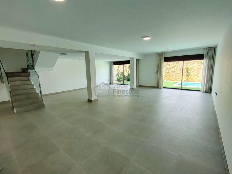 Foto 8ce7e201-52c7-4f33-82da-8f2cf4193c16. Casa a balcón de Finestrat-terra marina Finestrat