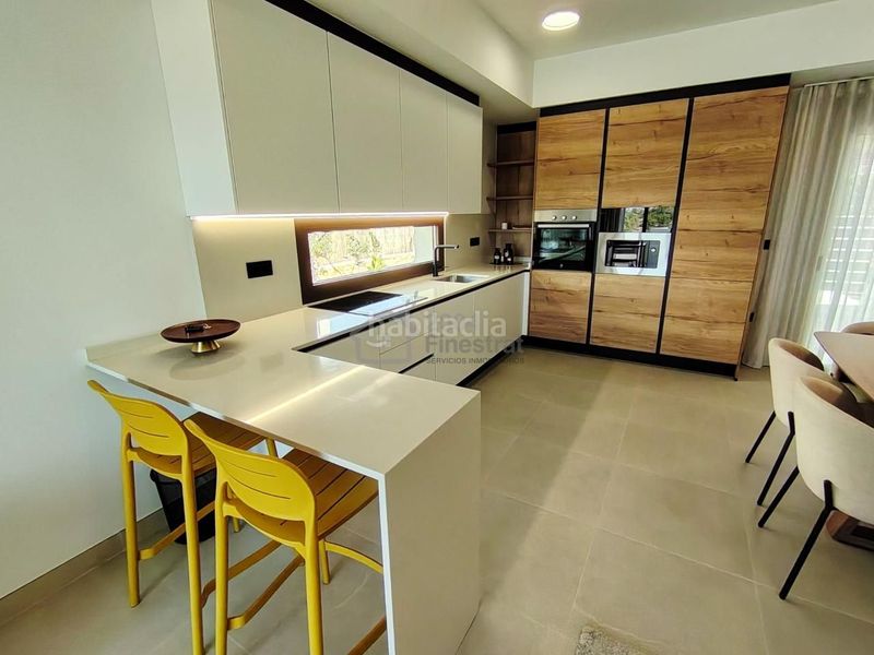 Foto 904dc9c3-d997-4b66-abde-d1ff7eb6edbd. Casa a balcón de Finestrat-terra marina Finestrat