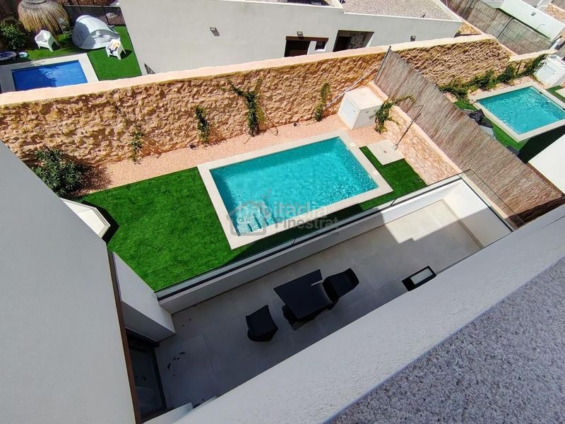 Foto 9b6d9e34-8f4e-471f-b611-bb6c2e277f4f. Casa a balcón de Finestrat-terra marina Finestrat
