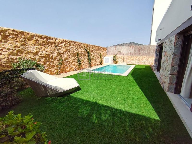 Foto c3a7a614-c101-4c2d-aed8-25e56cf4e707. Casa a balcón de Finestrat-terra marina Finestrat