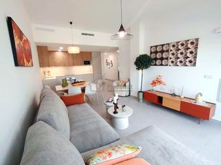 Planta baja en calle Confrides