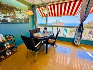 Lloguer Pis  Av. mariners de la vila joiosa. Bonito piso de 2 dormitorios con piscina y garaje