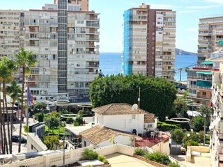 Appartamento  Avenida emilio ortuño. Piso de 3 habitaciones con vistas al mar, terrazas y parking com