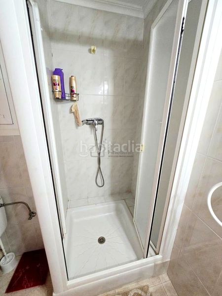 Foto 113e2127-b81f-4e3b-a294-667a7ad16961. Piso  de 3 habitaciones con vistas al mar, terrazas y parking comunitario en Benidorm