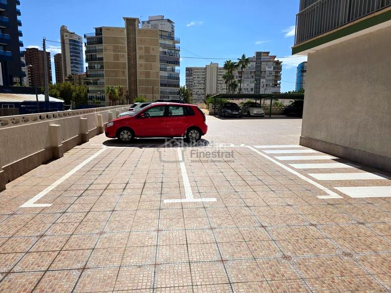 Foto 2fbf5178-8480-401b-9566-8671b0c2f47e. Piso  de 3 habitaciones con vistas al mar, terrazas y parking comunitario en Benidorm