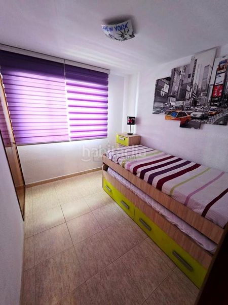 Foto 666112a1-84d0-4569-aee5-2450a76053c6. Piso  de 3 habitaciones con vistas al mar, terrazas y parking comunitario en Benidorm