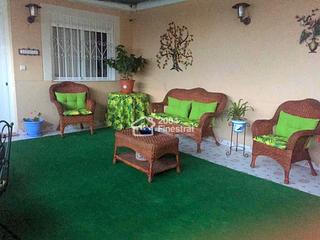 Maison  Carrer callosa d'en sarrià. Inmejorable situacion!!! casa de 2 plantas a un paso de la playa