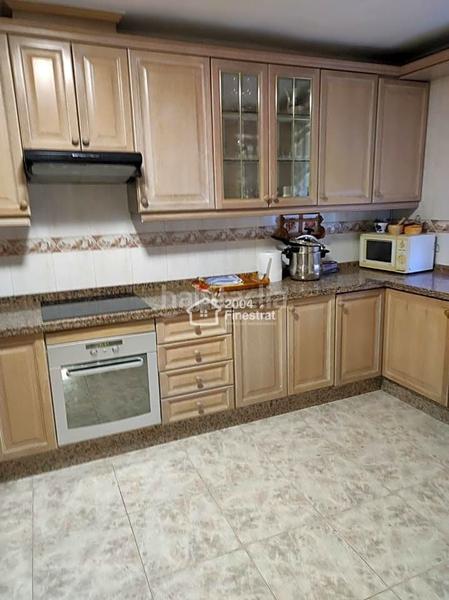 Foto 3f322734-fa61-4778-80b0-62858e105a6e. House with parking pool in Foietes Benidorm