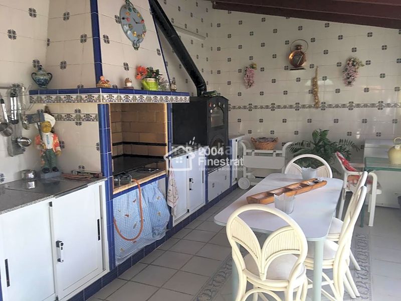 Foto f65cc6c3-f628-406d-a81f-0e603ca14288. Casa amb aparcament piscina a Coloma Nucia (la)