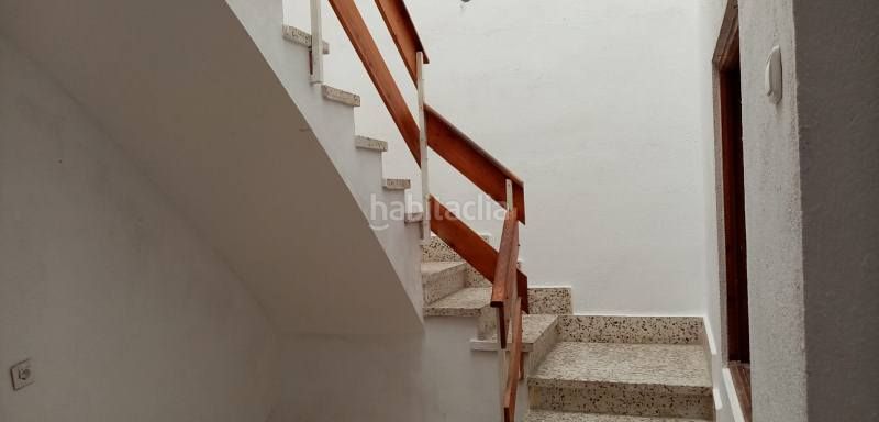 Foto a10f1240-3254-433b-88eb-ccb4936533c8. Casa adossada a Villa de Don Fadrique (La)