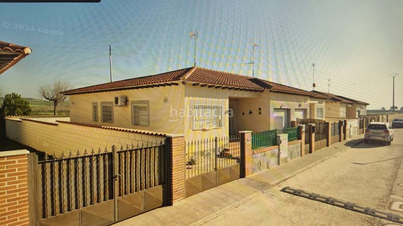 Foto c6513606-01c3-476b-9a0f-ee518d945452. Chalet mit kamin heizung in Villamiel de Toledo