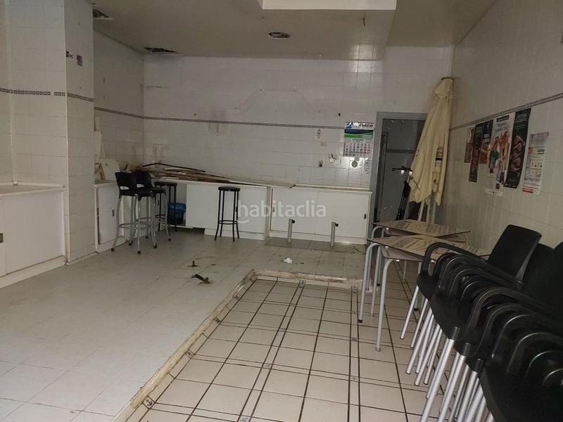 Foto 23f95b56-0da6-410a-a837-1aebad0a27de. Alquiler local comercial en calle monasterio de irache 16 en Pamplona / Iruña