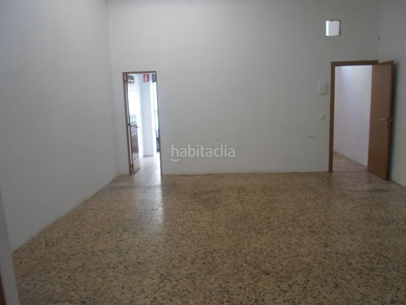 Foto e3fcb583-1d74-47a8-b236-6bb8a3f345f2. Local comercial a kalea 1 a San Jorge Pamplona / Iruña