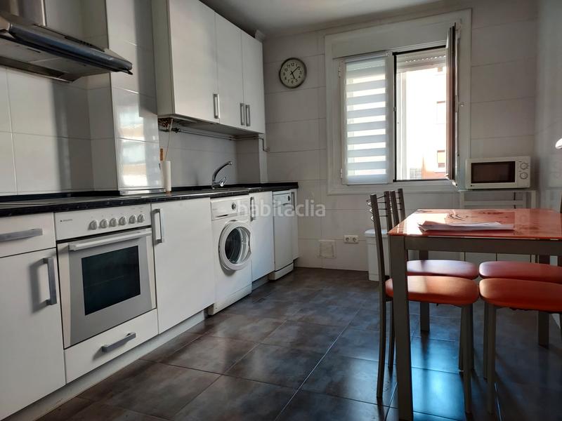 Foto 5d27831b-9f79-4727-bf6a-938077fbc603. Location appartement dans avenida zaragoza 10 dans Segundo Ensanche Pamplona / Iruña