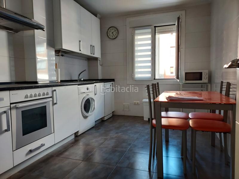 Foto d1411668-9e5a-4446-9ef9-12094591d650. Location appartement dans avenida zaragoza 10 dans Segundo Ensanche Pamplona / Iruña