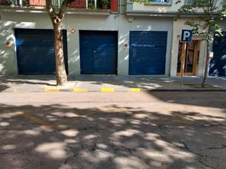 Miete Autoparkplatz in Calle de san fermín 65. Se alquila garaje en la calle san fermin