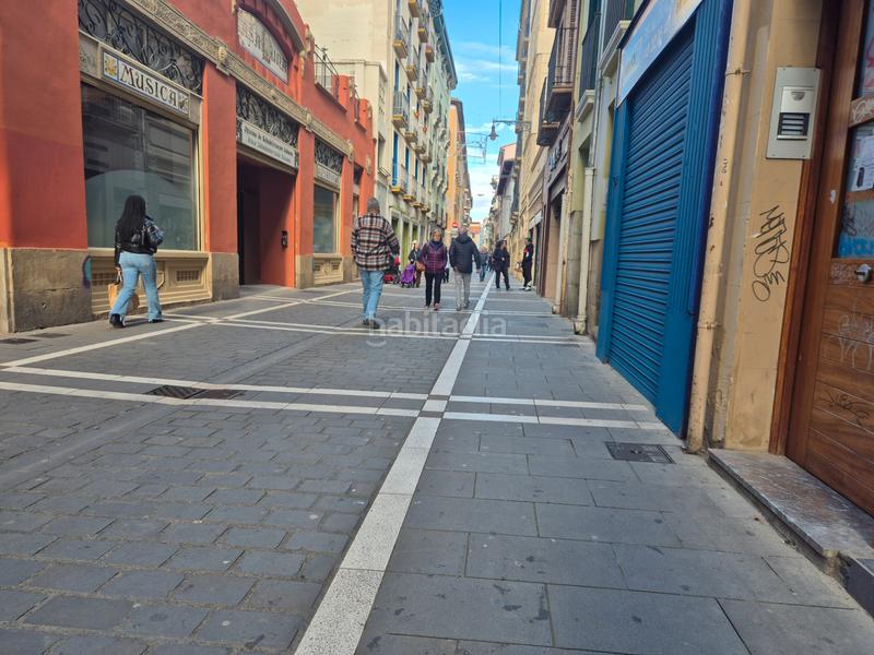 Foto 261a8a81-6cb2-4fb3-897c-1ba56434dd3e. Local commercial dans calle de hilarión eslava 6 dans Pamplona / Iruña
