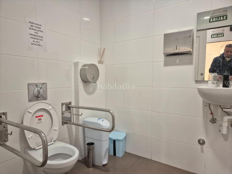 Foto a29eb1e7-a6bf-4f53-8e5d-3a451d220685. Local commercial dans calle de hilarión eslava 6 dans Pamplona / Iruña