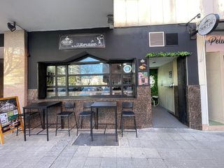 Traspàs Local Comercial a Calle de iturrama 11. Bar y cafeteria en traspaso