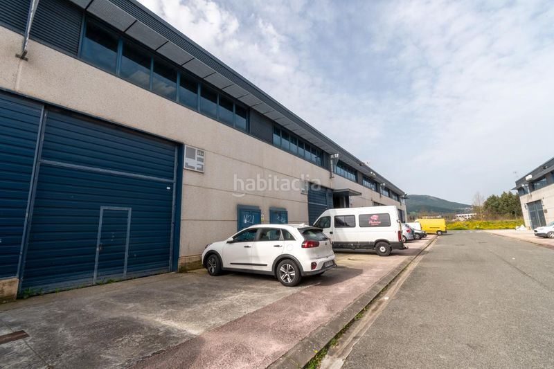 Foto f6f766f4-f84d-4313-8a1e-28ce8bd5a9ab. Capannone industriale in Ezcabarte