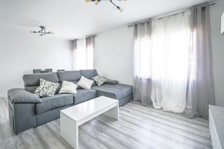 Lloguer Pis  Real. Piso de alquiler en noain