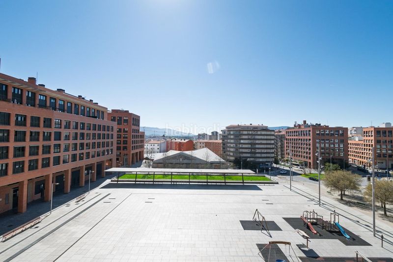 Foto 5c748e92-a95f-4e1d-92bb-0c2e965309b3. Piso  de tres dormitorios en plaza felisa munárriz en Pamplona / Iruña