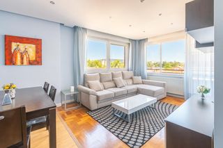 Miete Etagenwohnung  Comunidad de madrid. Piso de dos dormitorios en barañain