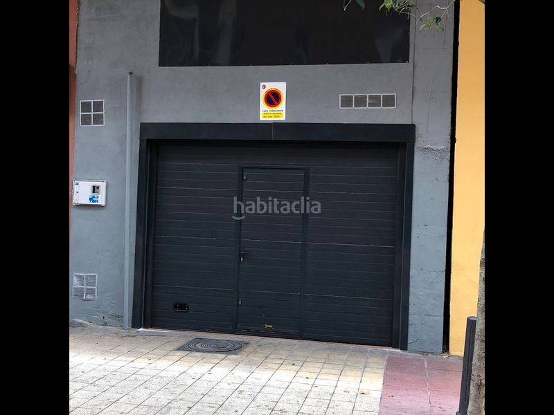 Foto e679ed28-1766-45cd-b083-d46cf5345e86. Parking coche en calle doctor morales 5 en Hospital Valladolid