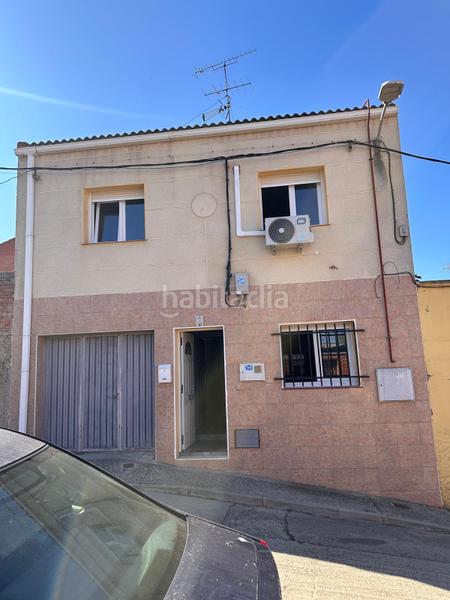 Foto dd782264-4d16-4725-8af3-f59da5eb7db7. Casa aparellada a Las Flores Valladolid