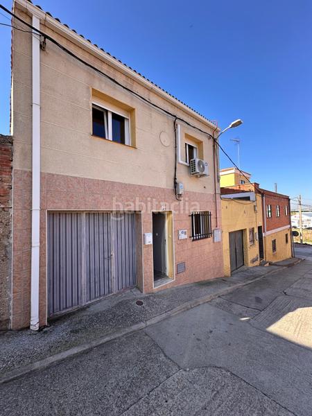 Foto 25b5cae0-fe8c-4aa0-b3b1-b208ea34550f. Maison jumelée dans Las Flores Valladolid