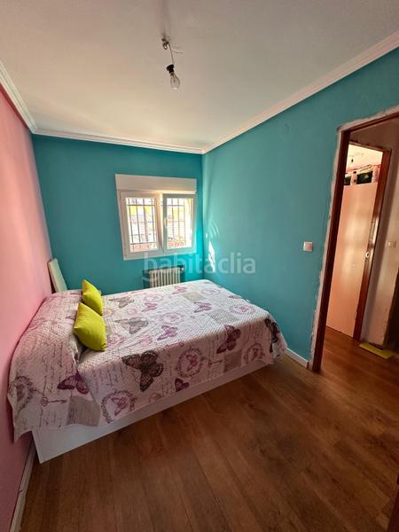 Foto 5a5bdde5-c15a-41d3-b18f-853f3e561d79. Maison jumelée dans Las Flores Valladolid