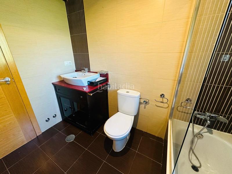 Foto 8907b91a-71e6-4c6a-af6e-f81eb2f40701. Chalet en calle río miño 81 en Aldeamayor de San Martín
