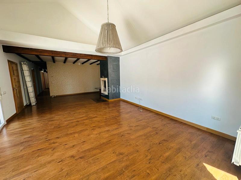 Foto 97784c71-d592-4bf7-98eb-b1d0a478fa05. Chalet en calle río miño 81 en Aldeamayor de San Martín