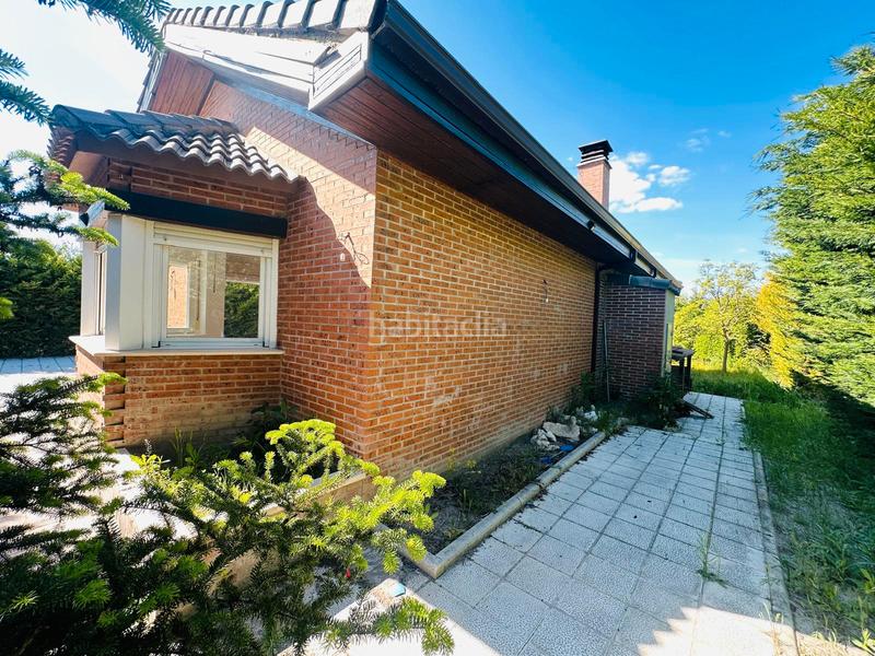 Foto 993fc2d8-72ce-4580-a628-59715aa25164. Chalet en calle río miño 81 en Aldeamayor de San Martín