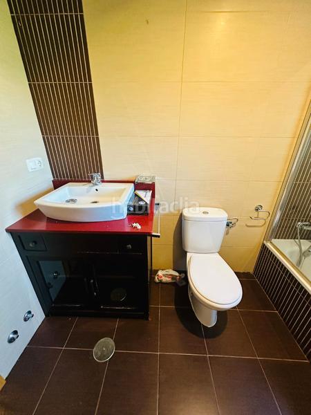 Foto d0e55de7-a8b3-4b87-9154-27aa9379d88d. Chalet en calle río miño 81 en Aldeamayor de San Martín