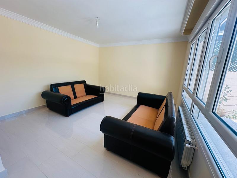 Foto 3226c36f-f0d2-4578-aa68-0020e2007046. Chalet con riscaldamento parcheggio in Fuensaldaña