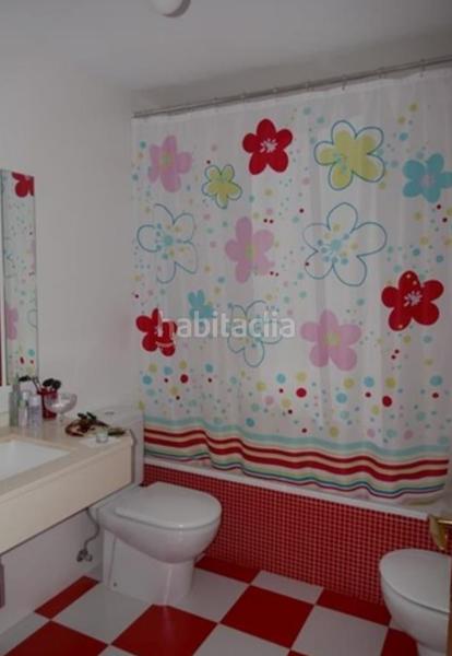 Foto 4f68a1e9-cf91-49ad-b099-fcf02b8cf0cb. Chalet con riscaldamento parcheggio in Fuensaldaña