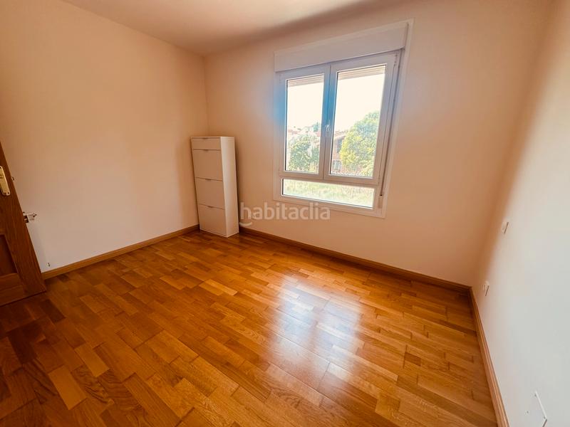 Foto 51f65f13-f48f-4035-970a-f1983e812908. Chalet con riscaldamento parcheggio in Fuensaldaña