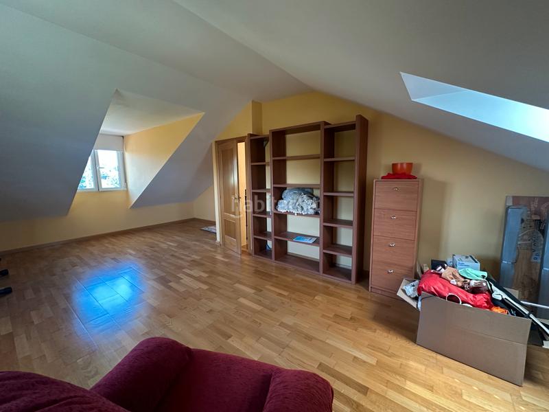 Foto 5490aaba-544a-4afe-bcd4-6db1b2b4a128. Chalet con riscaldamento parcheggio in Fuensaldaña