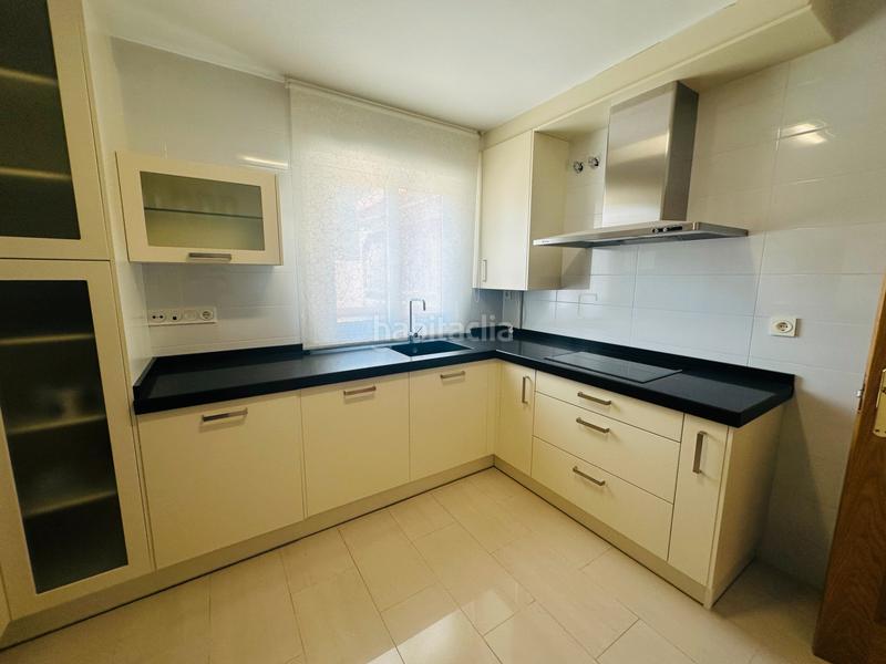 Foto 939a8b57-f91d-4ac5-bbfb-1751925773df. Chalet con riscaldamento parcheggio in Fuensaldaña