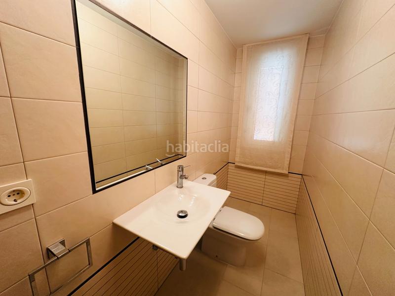 Foto a03e6c45-f198-4d14-a80c-401cf9fb974e. Chalet con riscaldamento parcheggio in Fuensaldaña