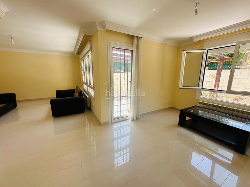 Foto d340c384-4b08-4ac7-998e-79d8b9e15a29. Chalet con riscaldamento parcheggio in Fuensaldaña