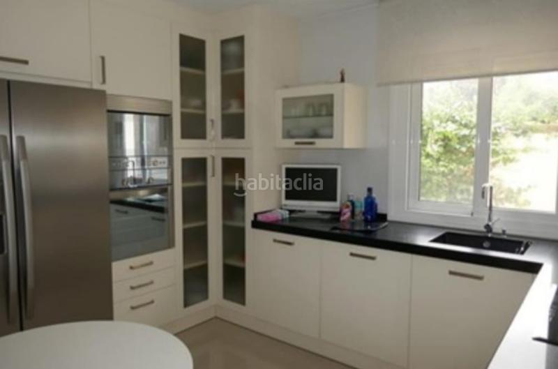 Foto deb7edae-16a3-421b-8460-089ba85aa443. Chalet con riscaldamento parcheggio in Fuensaldaña