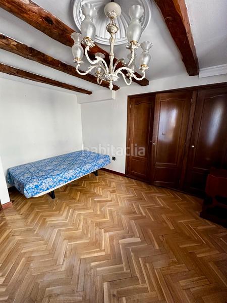 Foto e626167b-db65-4ffb-8052-edc43b5ac970. Maison dans calle iglesia 17 dans Zaratán