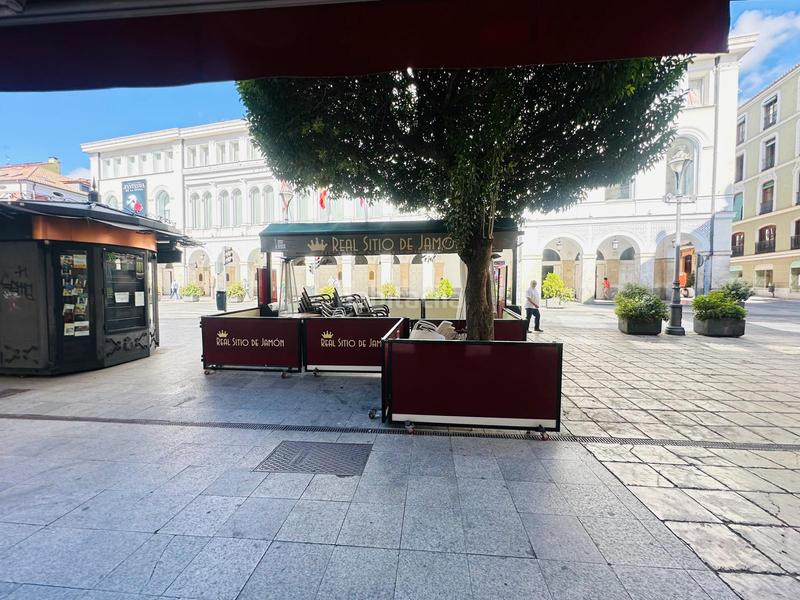 Foto 877202d7-c836-48b6-bef9-fe5ed3a27da0. Traspàs local comercial a calle de las angustias 4 a Valladolid