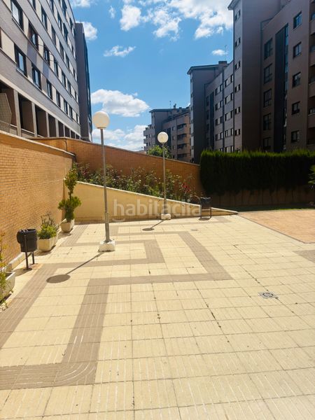 Foto 29616a64-2ee5-4aca-ab7d-b2339133d1bb. Pis amb calefacció aparcament piscina a Parquesol Valladolid