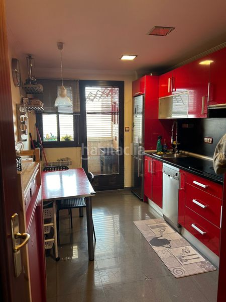 Foto 5c76e54b-ad79-469a-8bd7-250360ab25a2. Pis amb calefacció aparcament piscina a Parquesol Valladolid